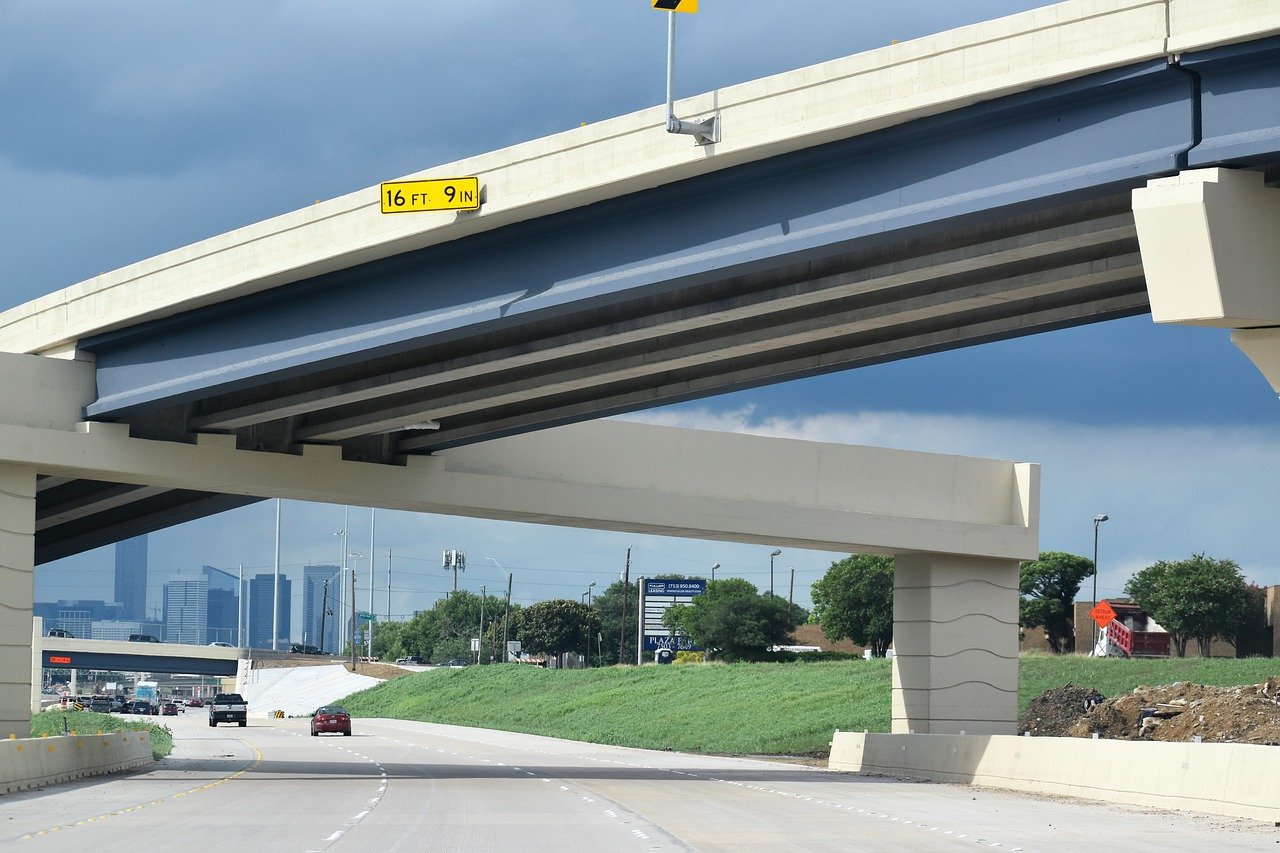 ramp, highway, traffic-5340122.jpg